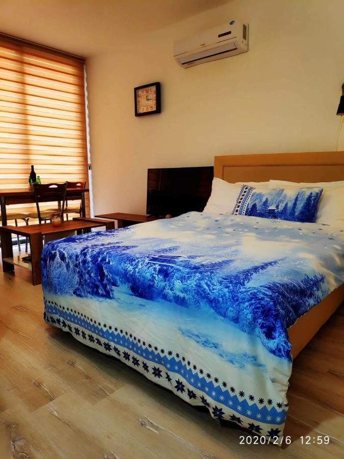 Uptown Holiday App & Pool Daily Rental Contactless Check In & Check Out Famagusta  Exteriör bild