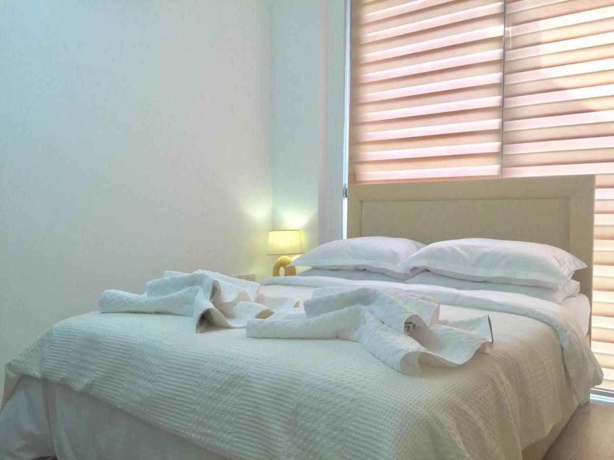 Uptown Holiday App & Pool Daily Rental Contactless Check In & Check Out Famagusta  Exteriör bild
