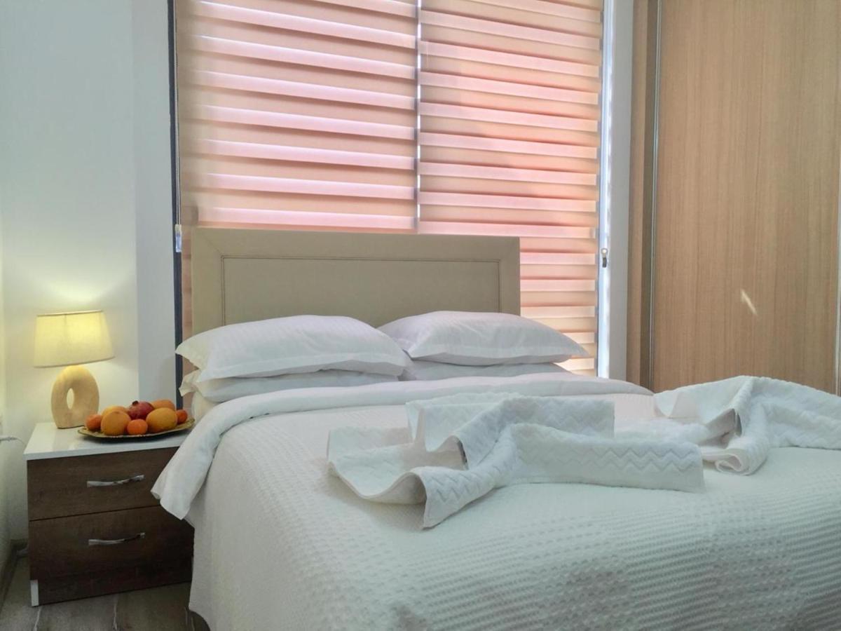 Uptown Holiday App & Pool Daily Rental Contactless Check In & Check Out Famagusta  Exteriör bild