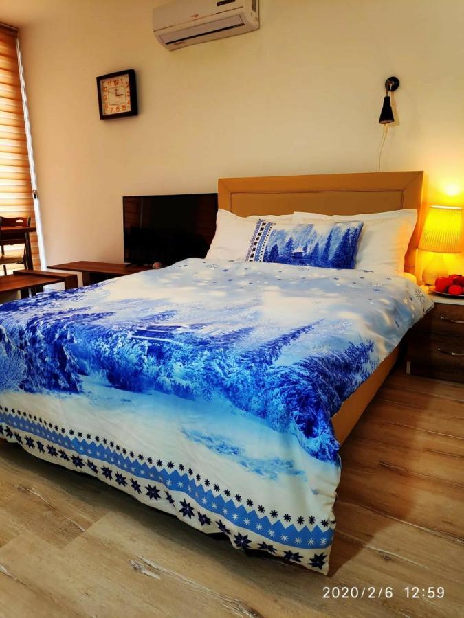 Uptown Holiday App & Pool Daily Rental Contactless Check In & Check Out Famagusta  Exteriör bild
