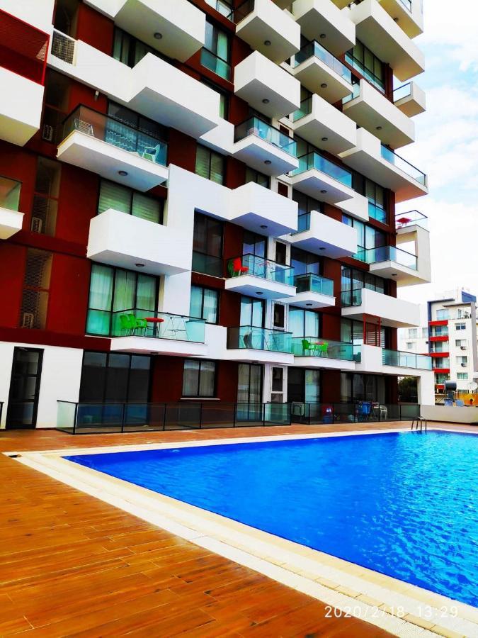 Uptown Holiday App & Pool Daily Rental Contactless Check In & Check Out Famagusta  Exteriör bild