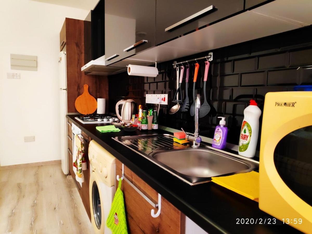 Uptown Holiday App & Pool Daily Rental Contactless Check In & Check Out Famagusta  Exteriör bild
